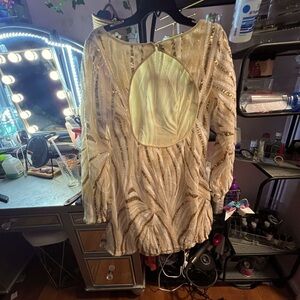 Backless bodycon dress